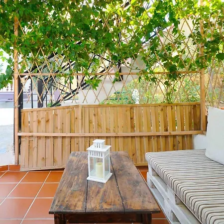 Golden Nest לימנריה