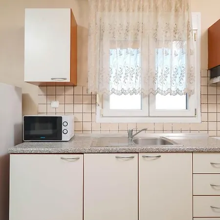 Golden Nest Apartament