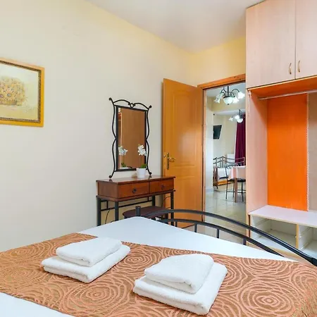 Golden Nest * Limenária